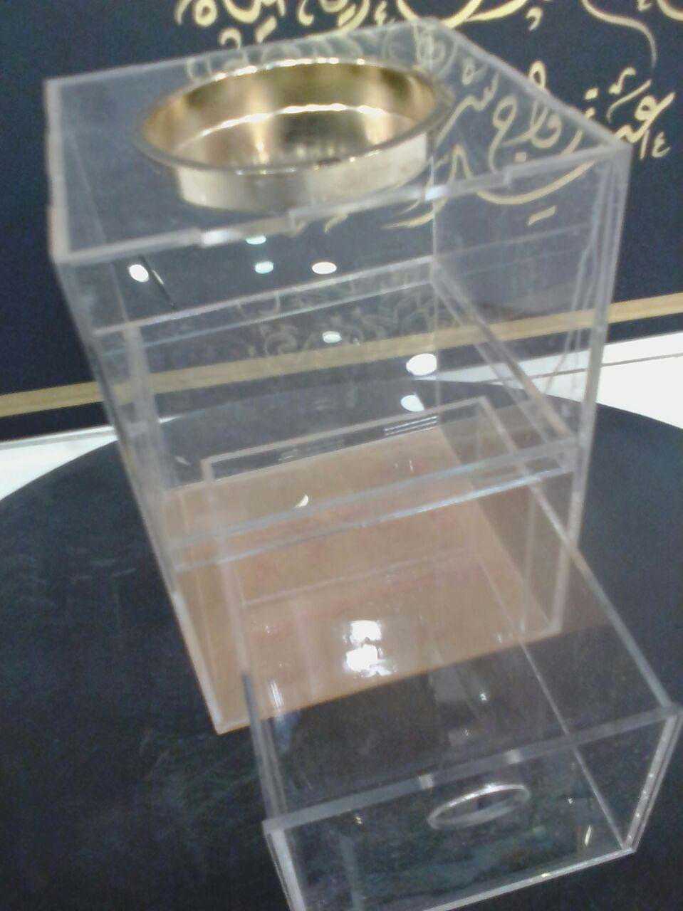 مبهر مع أدراج